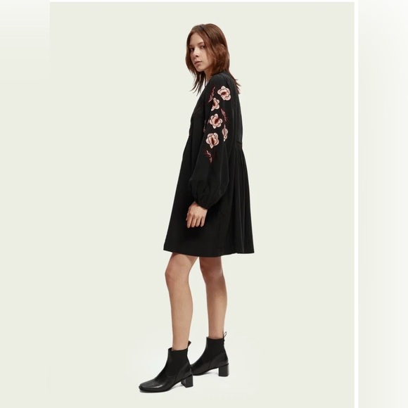 Scotch & Soda Embroidered Mini Dress Black with Floral Sleeves Size M - Picture 2 of 8